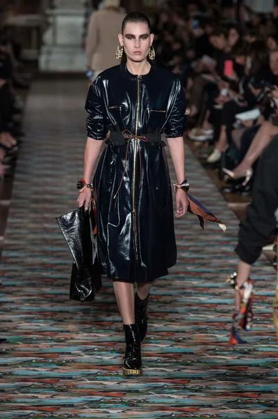 Look 29